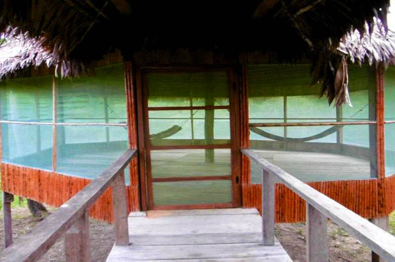 Hammock lounge area at Antares Lodge with comfortable hammocks, wooden structure, and open views of the surrounding nature — perfect spot for relaxing and enjoying the peaceful atmosphere